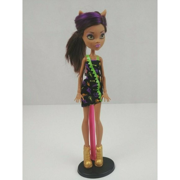 Monster High 11" Doll Clawdeen Wolf Freaky Field Trip With Outfit and Shoes - Picture 1 of 6